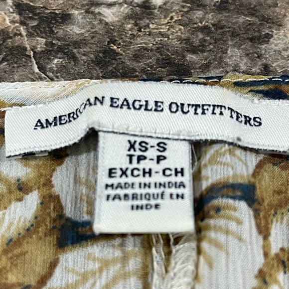 American Eagle Women's XS Sheer Blue and Cream Floral Kimono Cardigan (sku313) - Picture 8 of 11